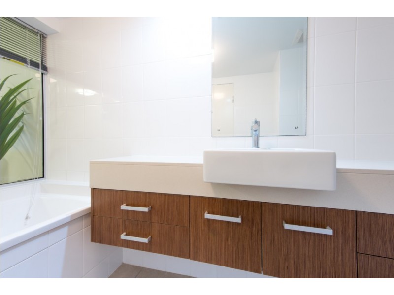 12/18 Seaview Dr, Airlie Beach QLD 4802