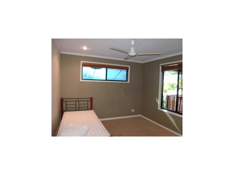 2/11 Deloraine Close, Cannonvale QLD 4802