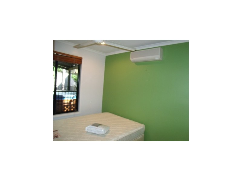 2/11 Deloraine Close, Cannonvale QLD 4802