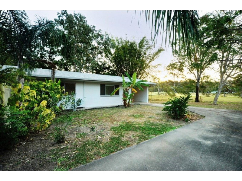 2/93 Shute Harbour Road, Cannonvale QLD 4802