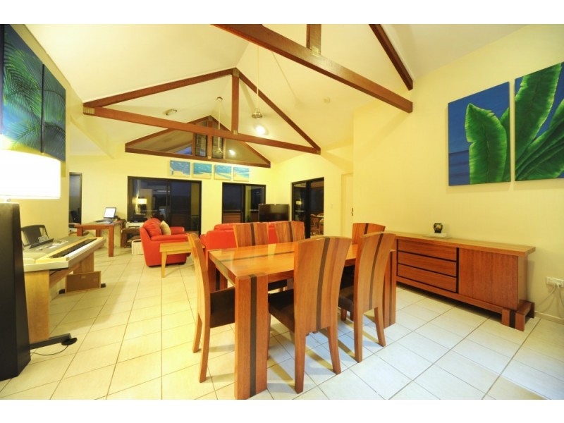 3 Whitehaven Crescent, Cannonvale QLD 4802