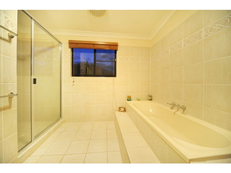 3 Whitehaven Crescent, Cannonvale QLD 4802