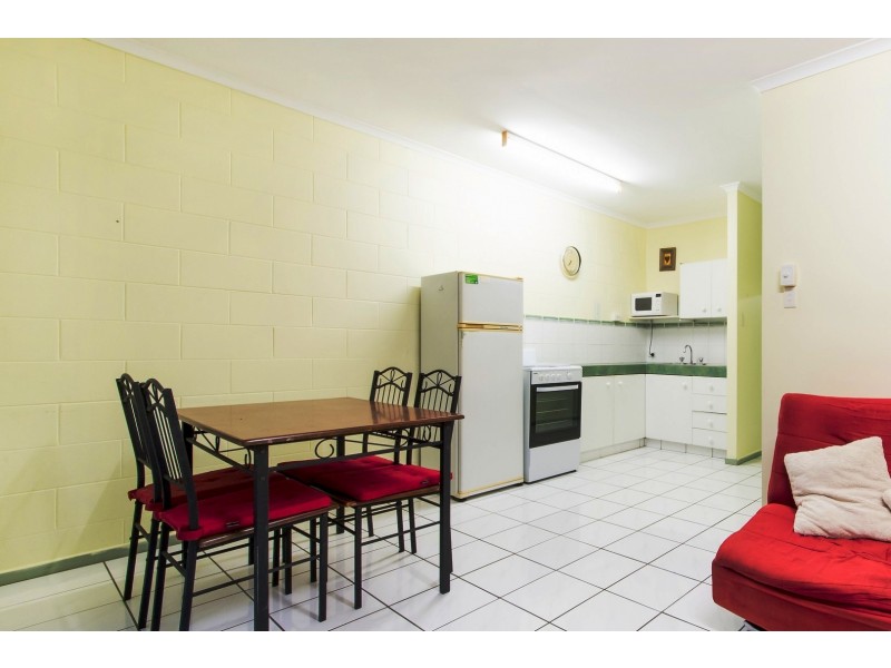12/48 Coral Esplanade, Cannonvale QLD 4802
