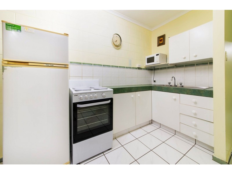 12/48 Coral Esplanade, Cannonvale QLD 4802