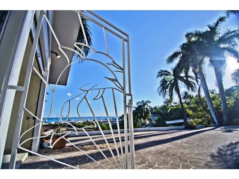 1 Airlie Crescent, Airlie Beach QLD 4802