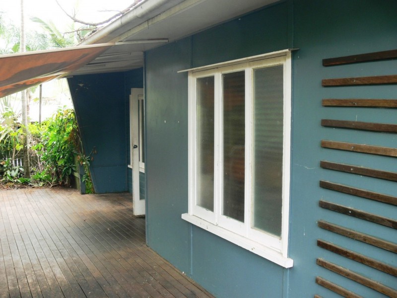 12 Begley St, Airlie Beach QLD 4802