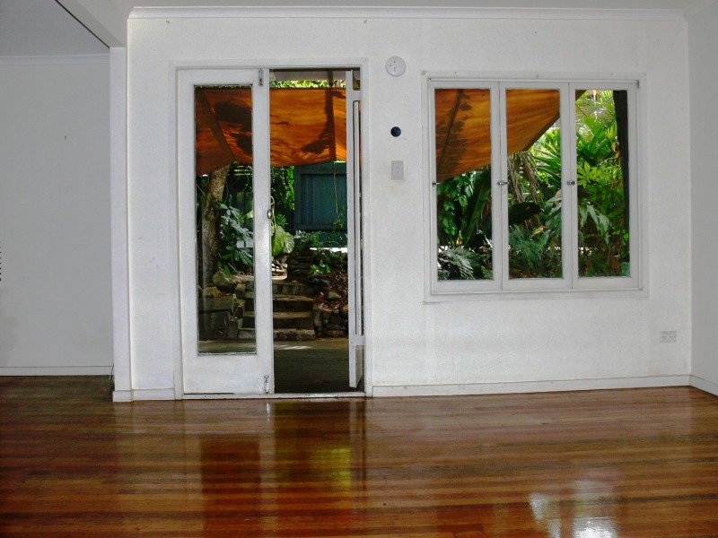 12 Begley St, Airlie Beach QLD 4802