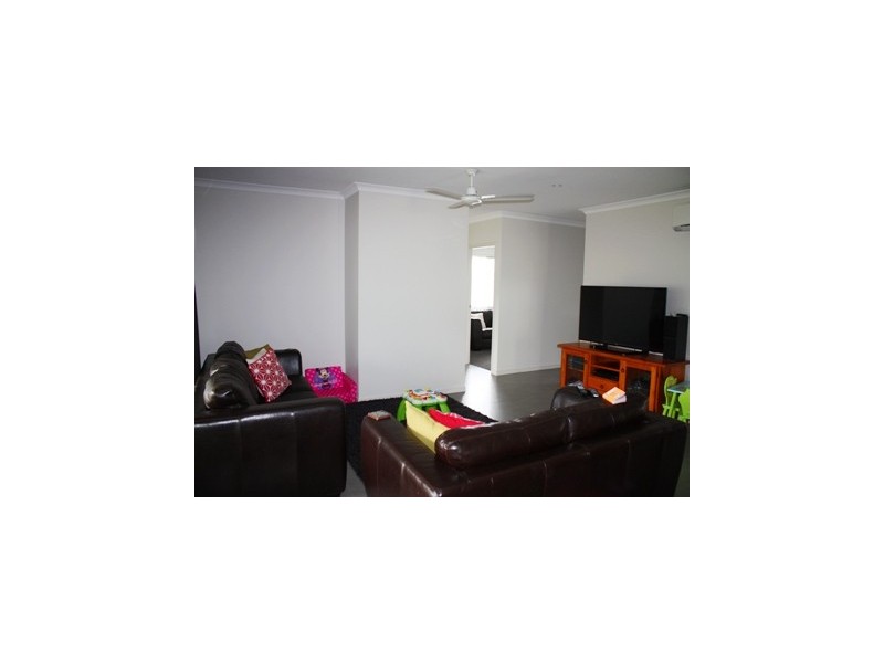9 Companion Way, Cannon Valley QLD 4800