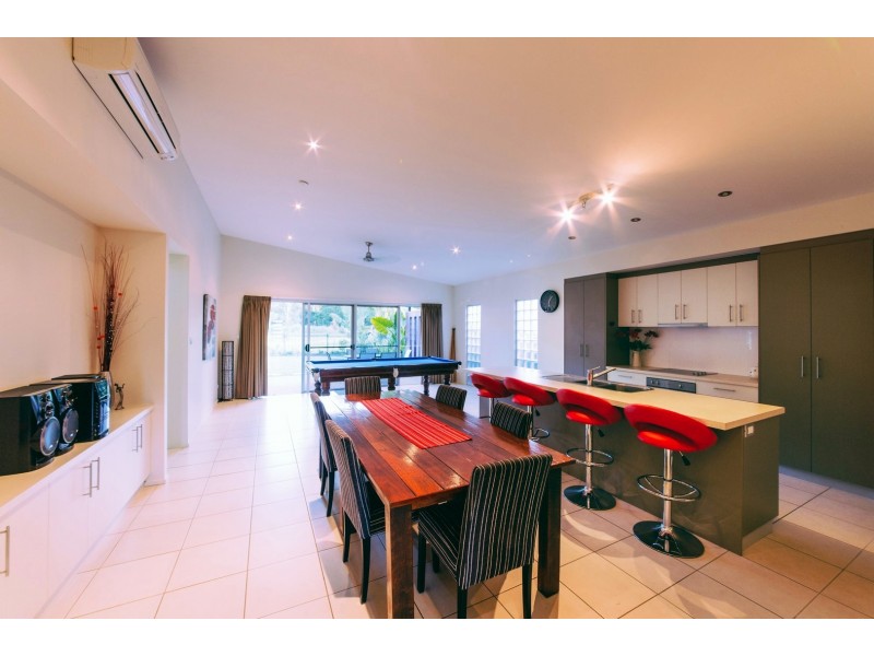 90 Abell Road, Cannonvale QLD 4802