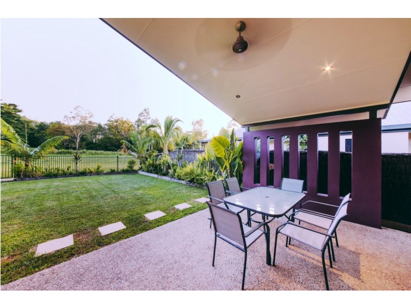 90 Abell Road, Cannonvale QLD 4802