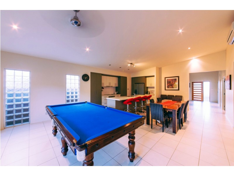 90 Abell Road, Cannonvale QLD 4802