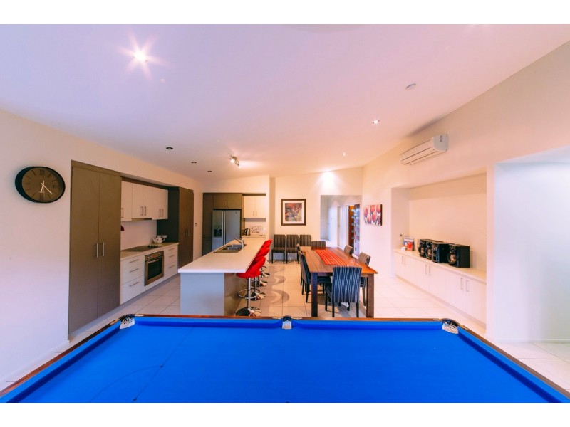 90 Abell Road, Cannonvale QLD 4802