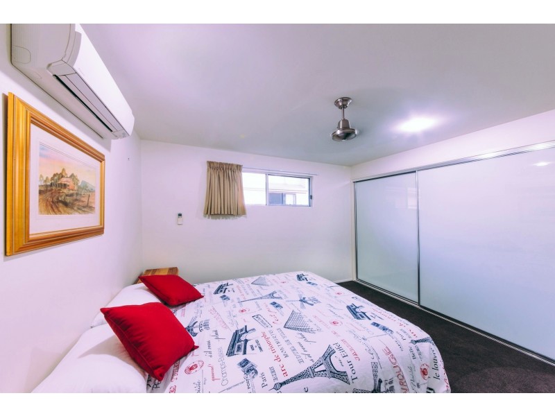 90 Abell Road, Cannonvale QLD 4802
