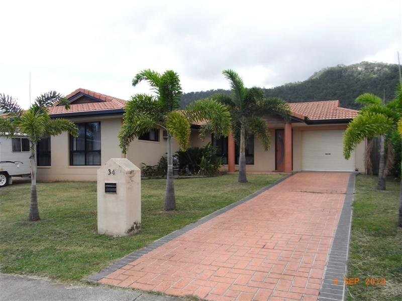 34 Banksia Crt, Cannonvale QLD 4802