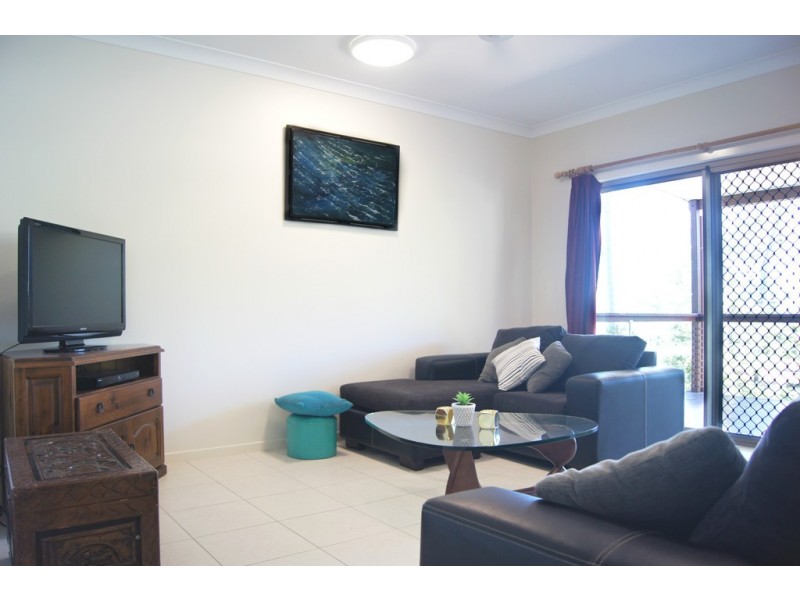 8 Wills Court, Cannonvale QLD 4802