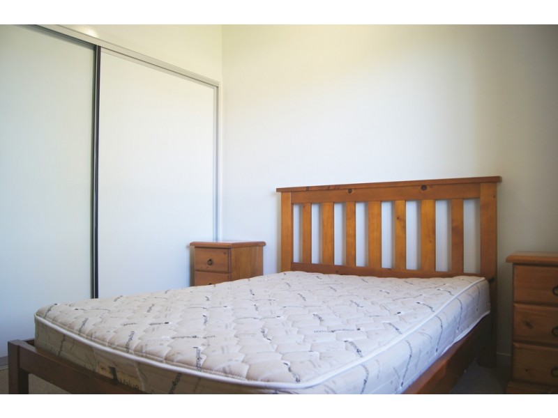 8 Wills Court, Cannonvale QLD 4802