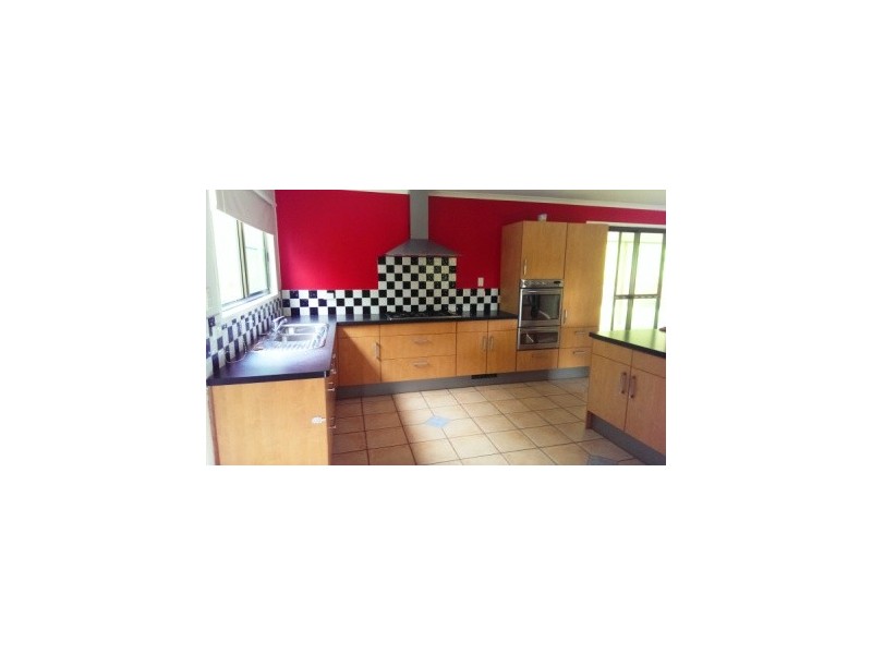 66 Domenica Road, Sugarloaf QLD 4800