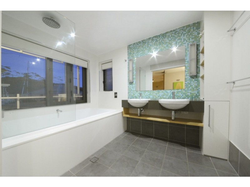 110/33 Port Drive, Airlie Beach QLD 4802