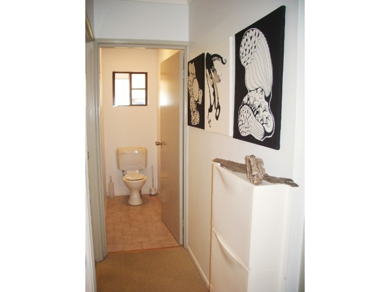 4/5 Pleasant Drive, Cannonvale QLD 4802