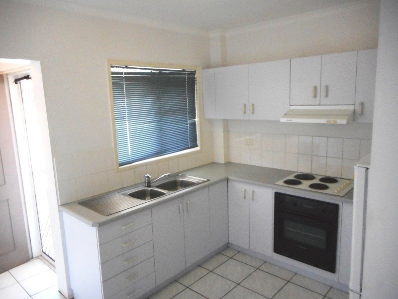 3C/10 Island Drive, Cannonvale QLD 4802