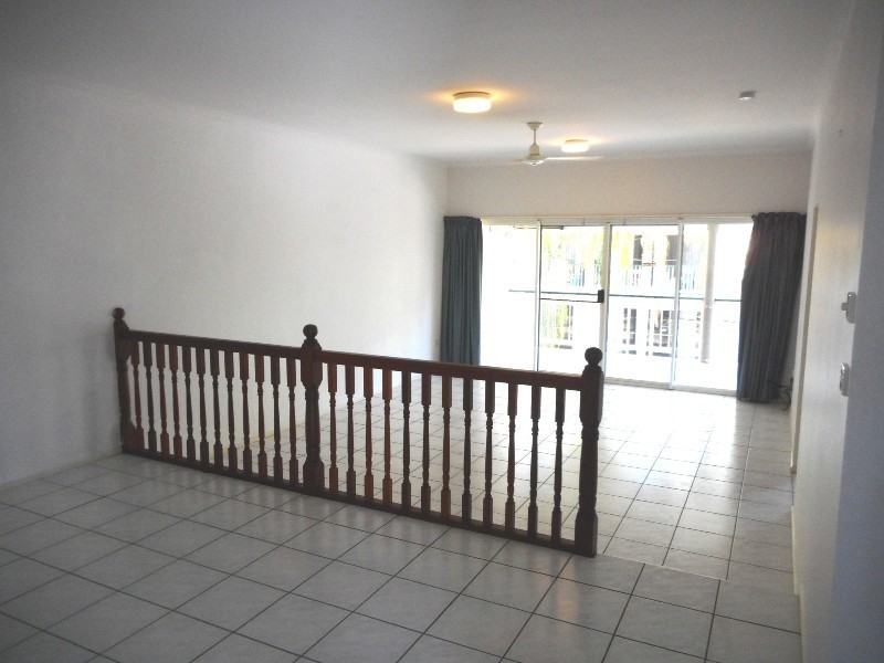 3C/10 Island Drive, Cannonvale QLD 4802