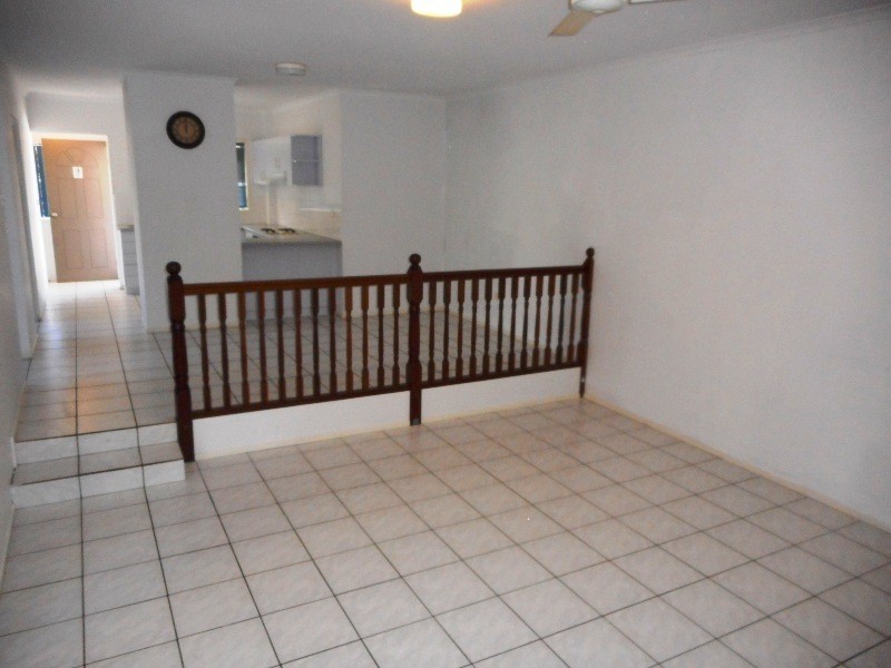 3C/10 Island Drive, Cannonvale QLD 4802