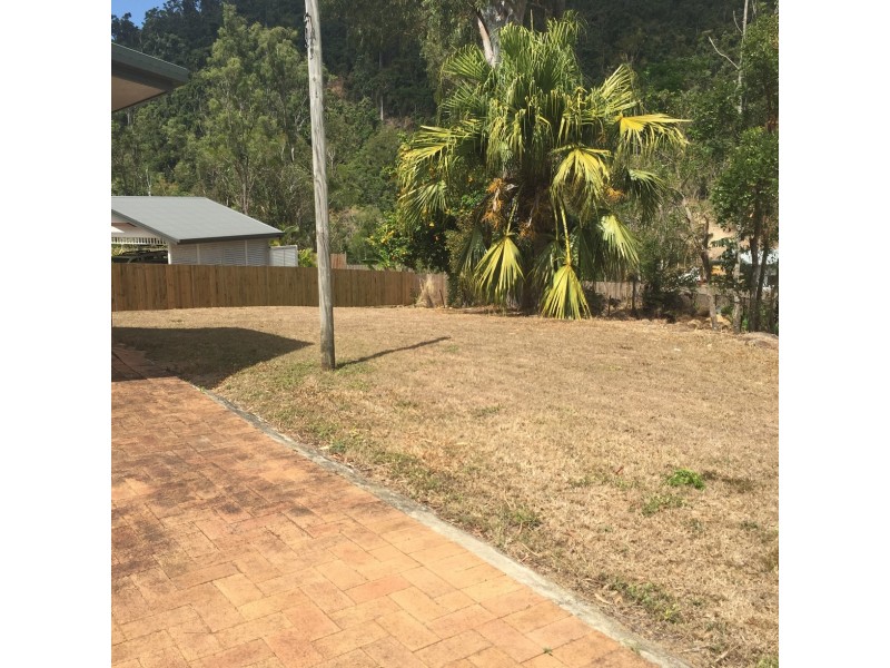28 Panoramic Court, Cannonvale QLD 4802