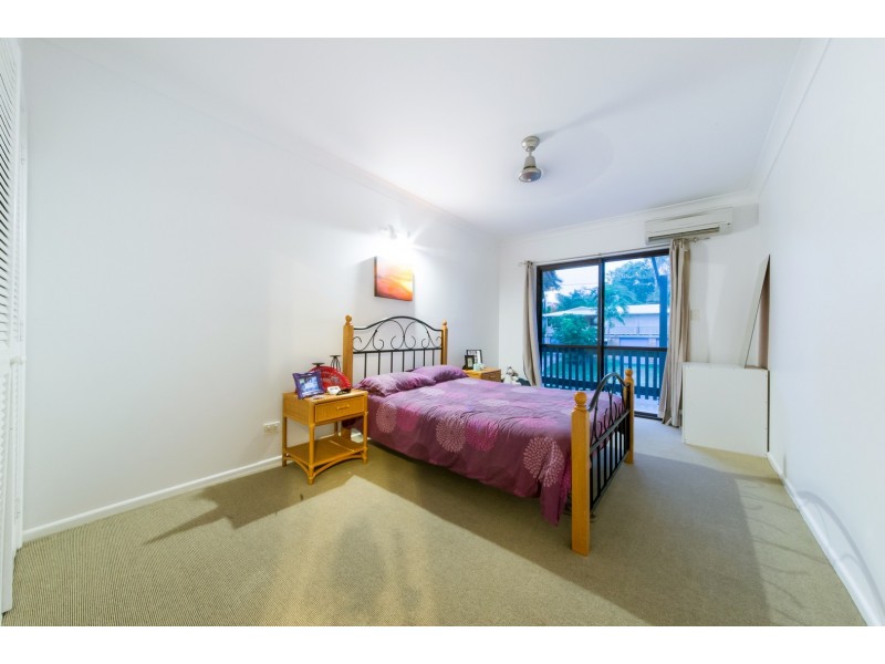6/5 Pleasant Drive, Cannonvale QLD 4802