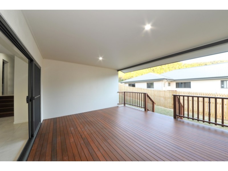 6 (Lot 5) Pearl Street, Cannonvale QLD 4802