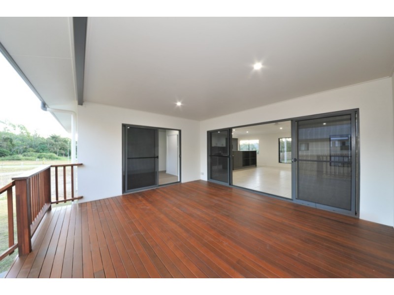6 (Lot 5) Pearl Street, Cannonvale QLD 4802