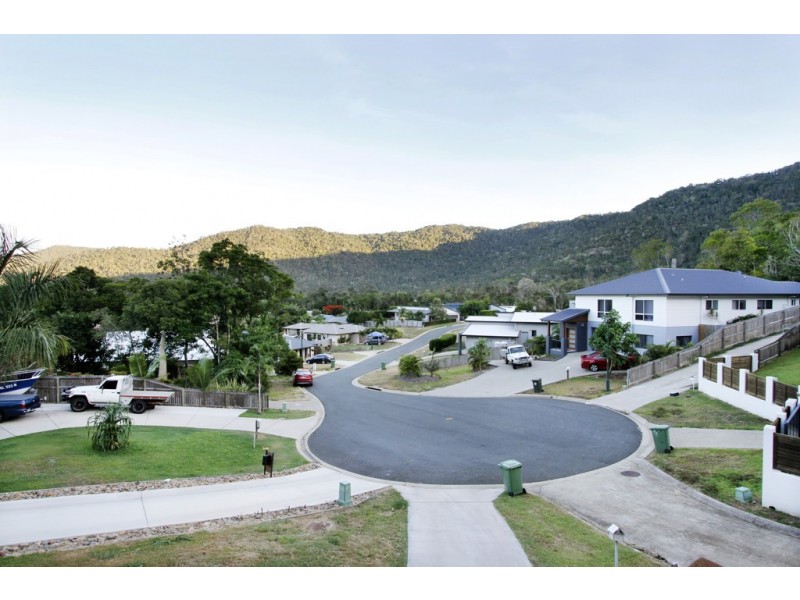 1 Armada Crescent, Jubilee Pocket QLD 4802