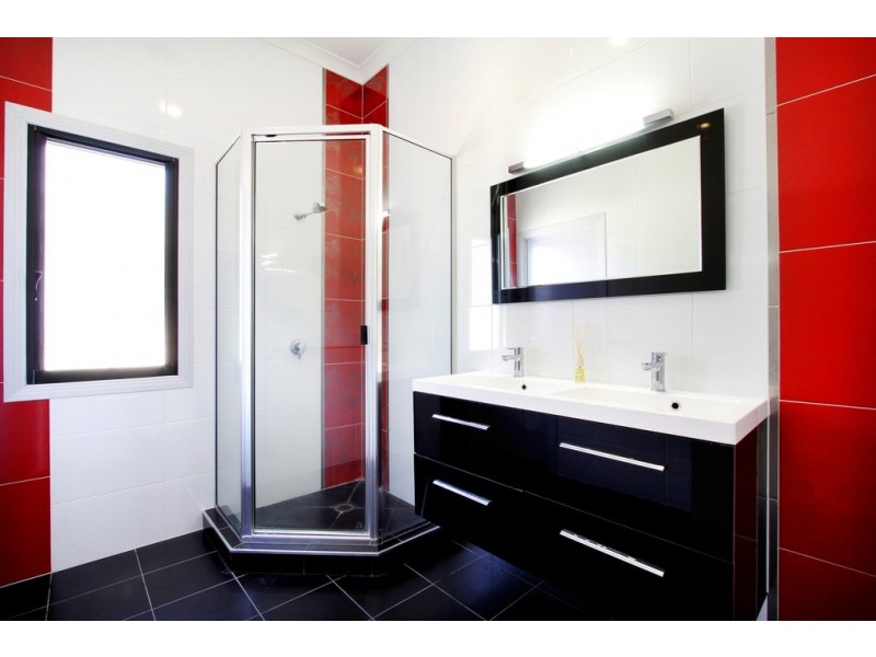 1 Armada Crescent, Jubilee Pocket QLD 4802