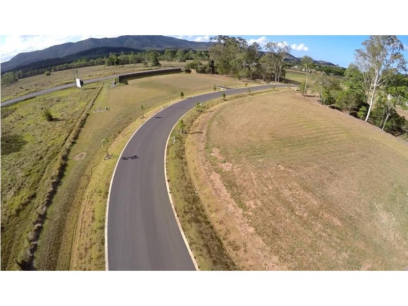 38 (L4) Honeyeater Crescent, Cannon Valley QLD 4800