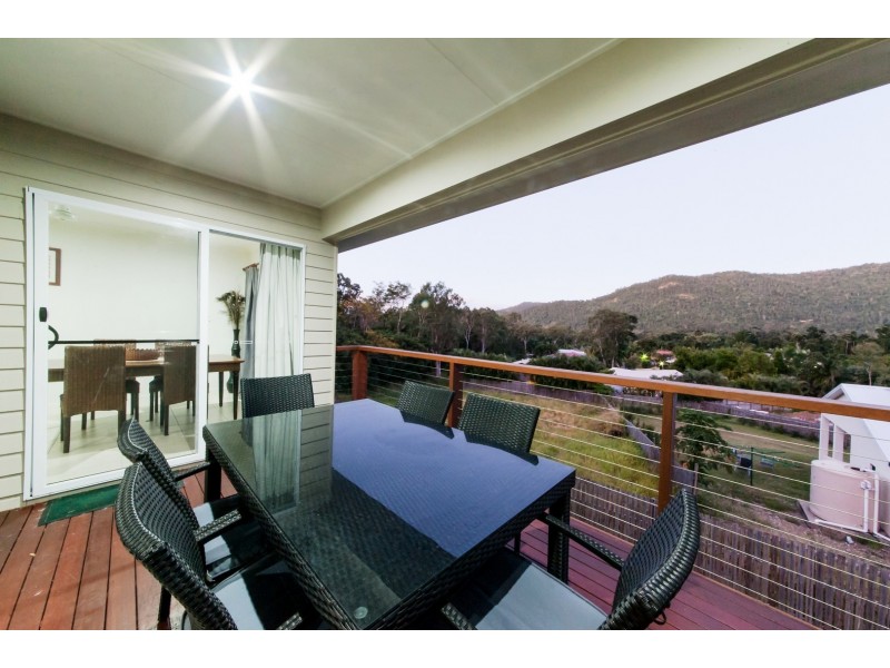 7 Armada Crescent, Jubilee Pocket QLD 4802