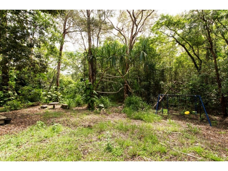 15 Namanula Drive, Flametree QLD 4802