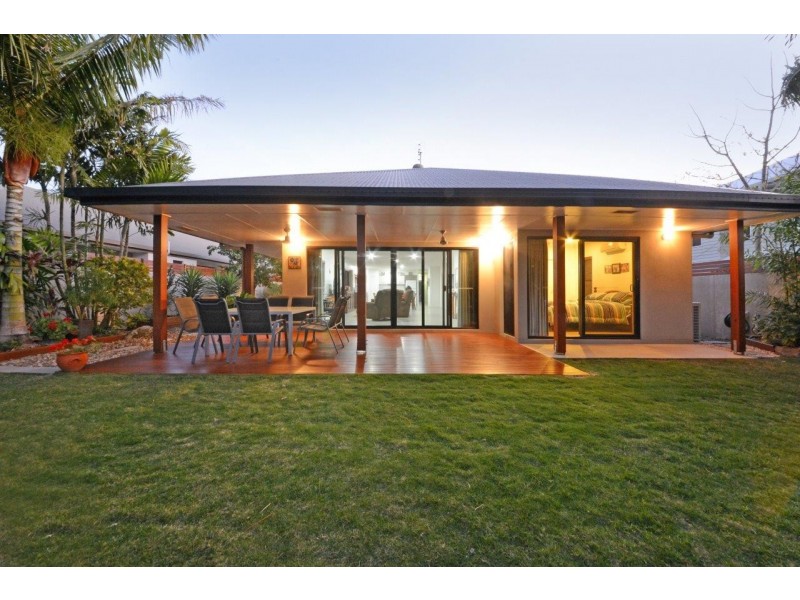 61 Abell Road, Cannonvale QLD 4802