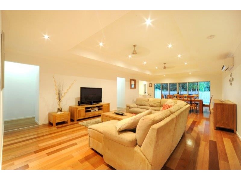 9 Sunset Drive, Jubilee Pocket QLD 4802