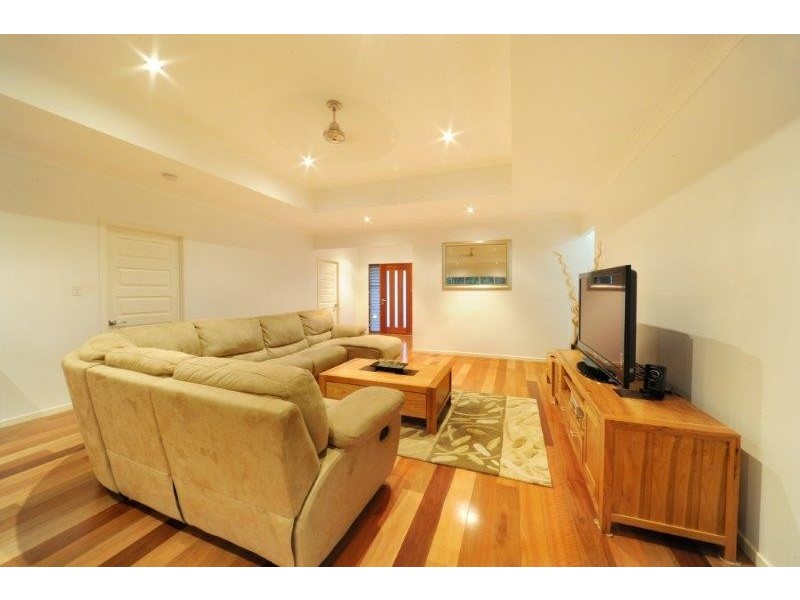 9 Sunset Drive, Jubilee Pocket QLD 4802