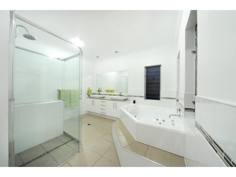 9 Sunset Drive, Jubilee Pocket QLD 4802