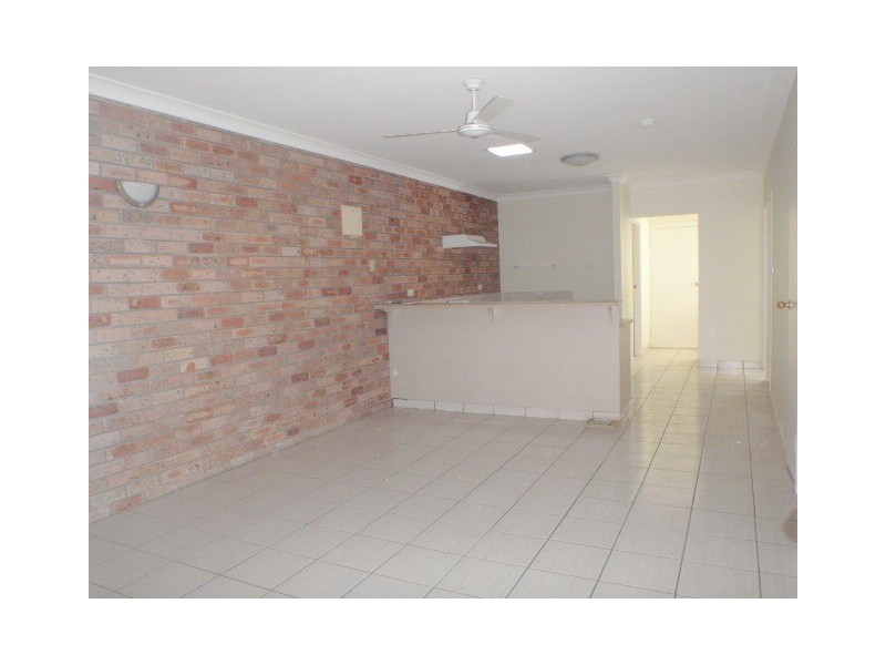 11/12 Pandanus Street, Cannonvale QLD 4802