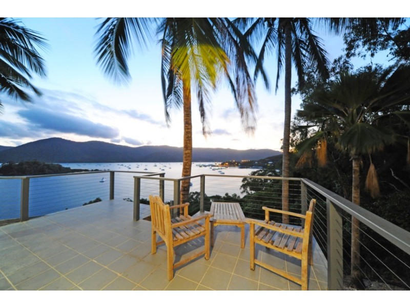 29 Warrain Street, Shute Harbour QLD 4802