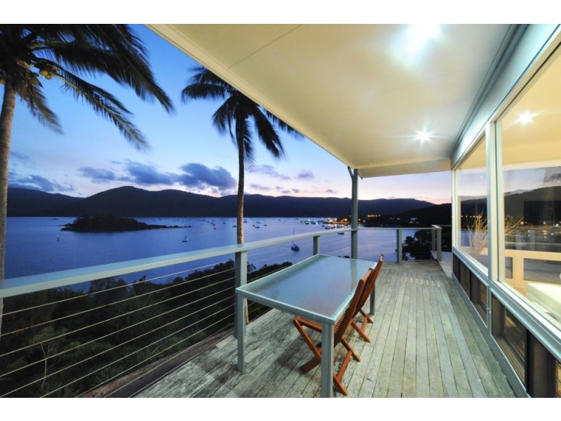 29 Warrain Street, Shute Harbour QLD 4802