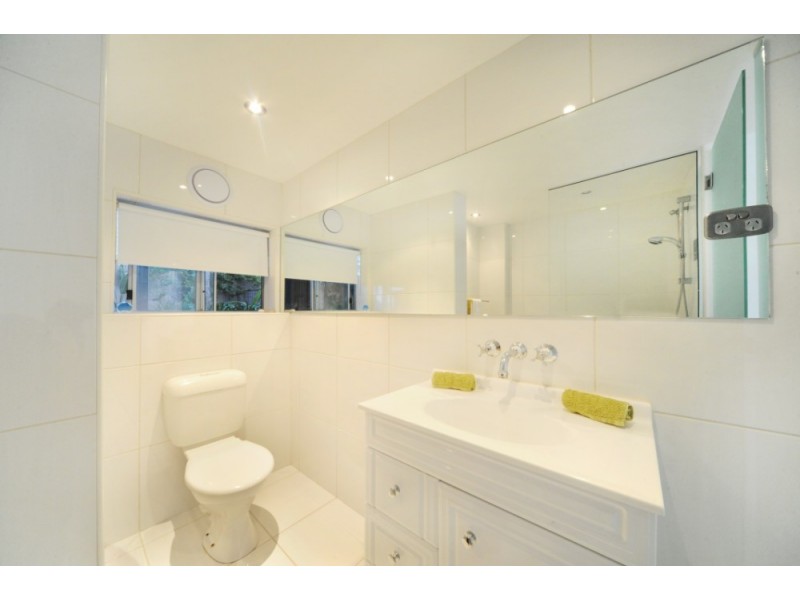 29 Warrain Street, Shute Harbour QLD 4802