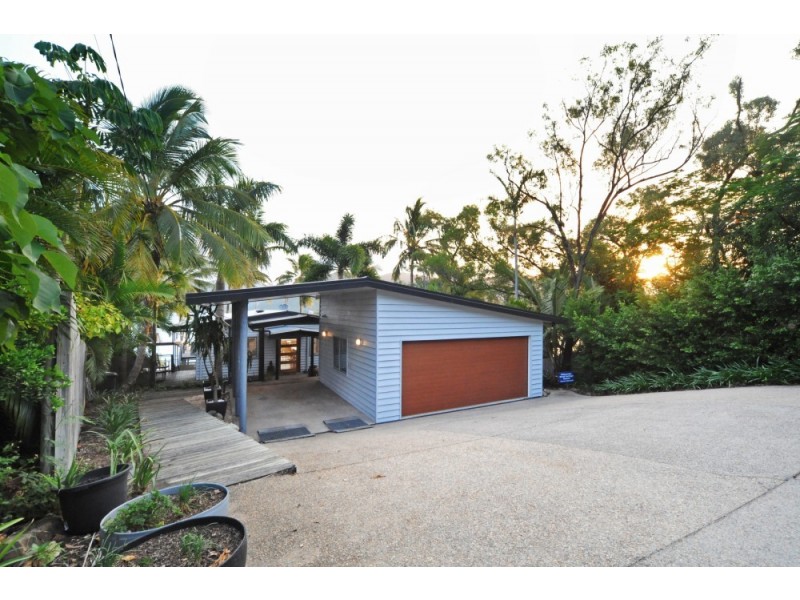 29 Warrain Street, Shute Harbour QLD 4802