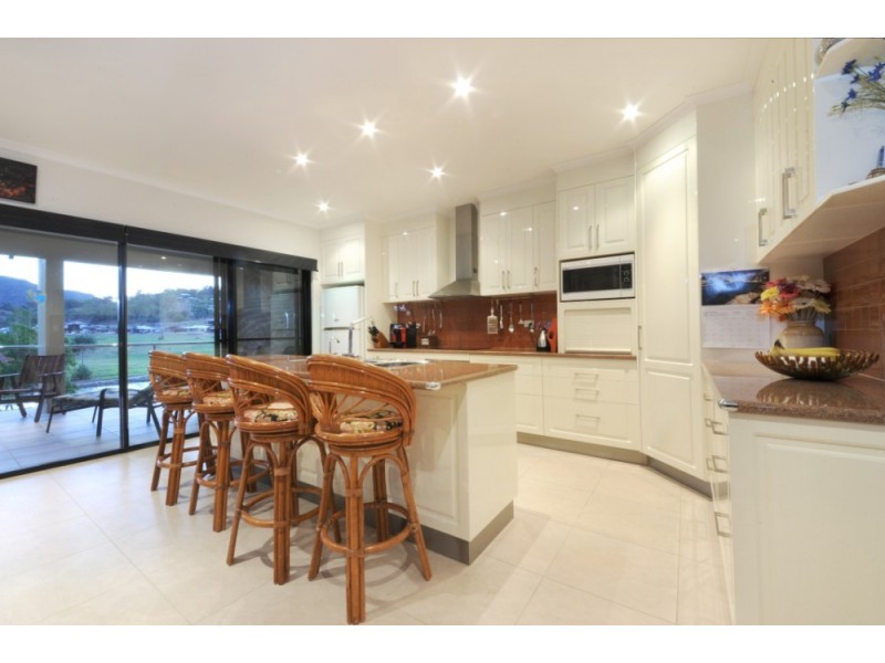 64 Abell Road, Cannonvale QLD 4802