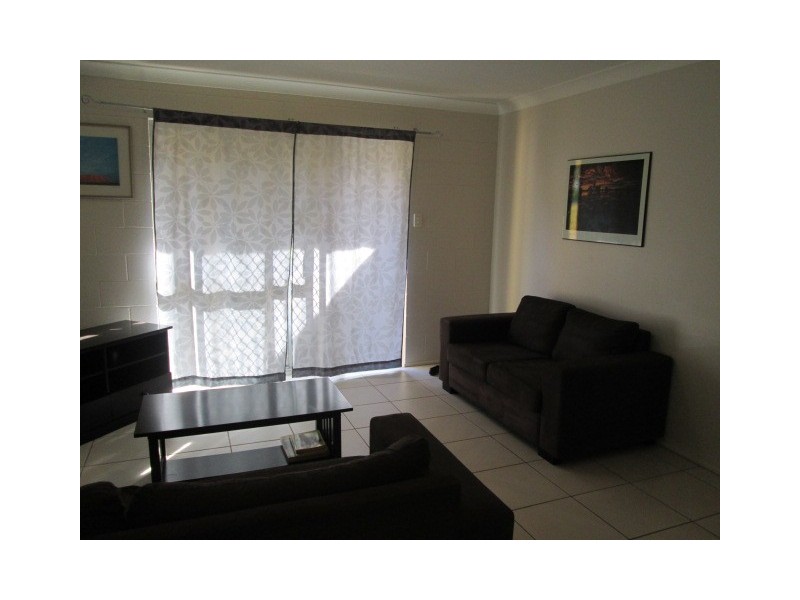 8/28 Island Drive, Cannonvale QLD 4802