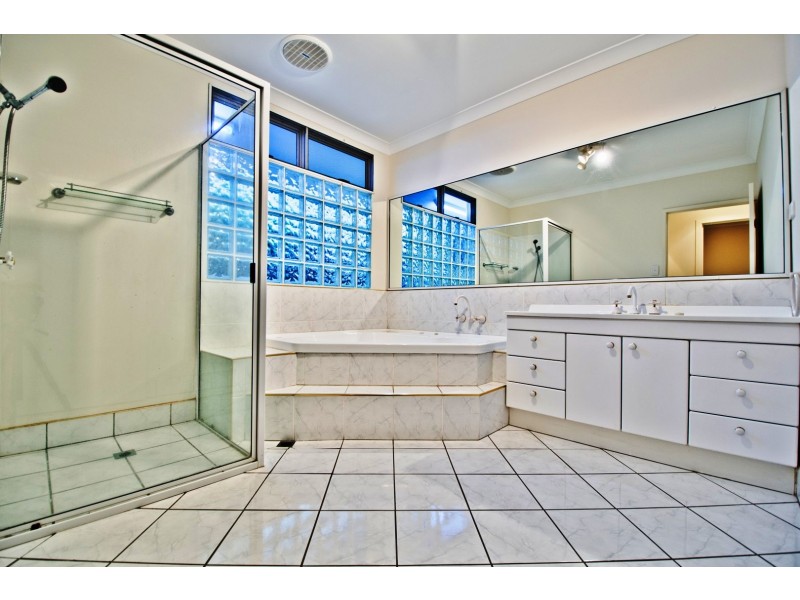 1 Airlie Crescent, Airlie Beach QLD 4802