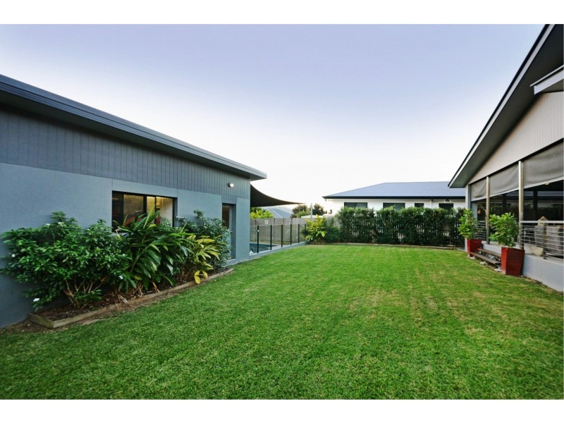 26 Endeavour Circuit, Cannonvale QLD 4802
