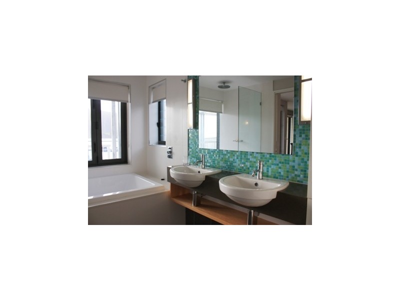 210/33 Port Drive, Airlie Beach QLD 4802