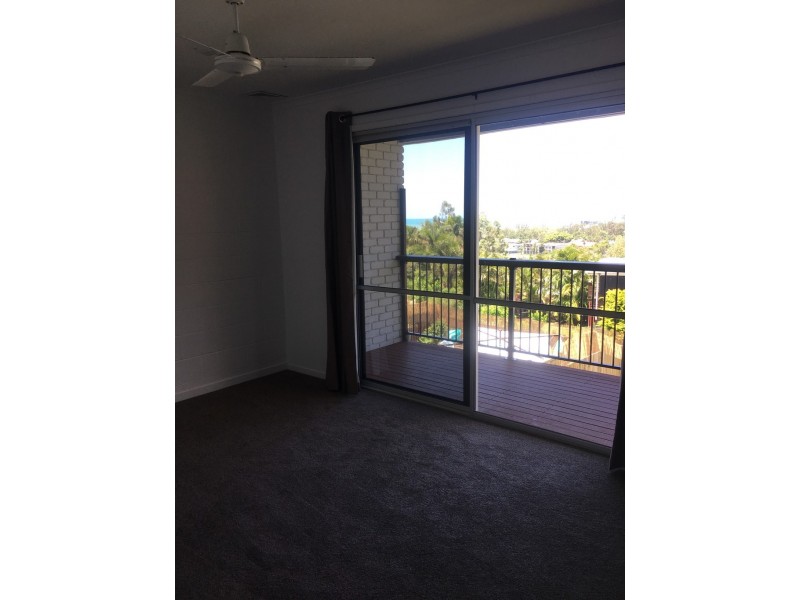 1/15 Woomerah Ave, Cannonvale QLD 4802